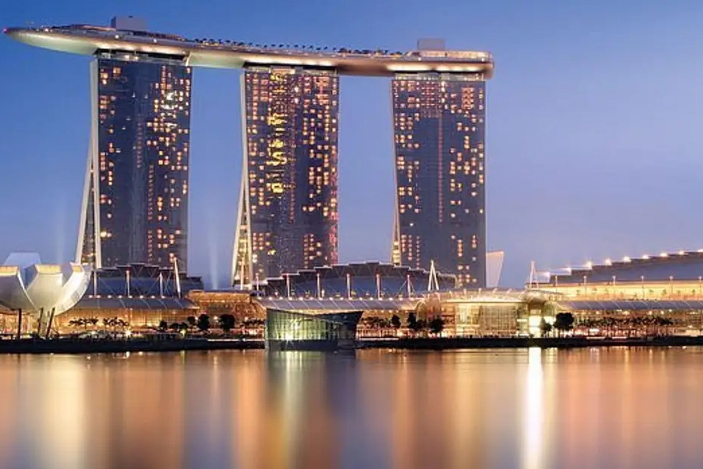 Night Out on Marina Bay in Singapore